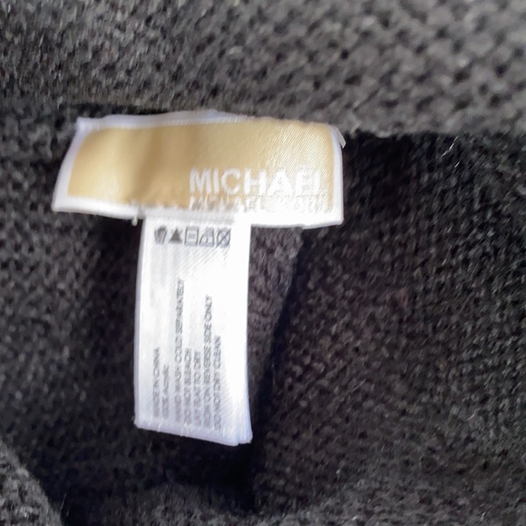 MICHAEL Michael Kors Dome Stud Cuff Hat - Picture 6 of 6